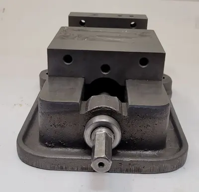 Used KURT D60 - 6" Misc Industrial Equipment Kentucky US | Aucto #687864