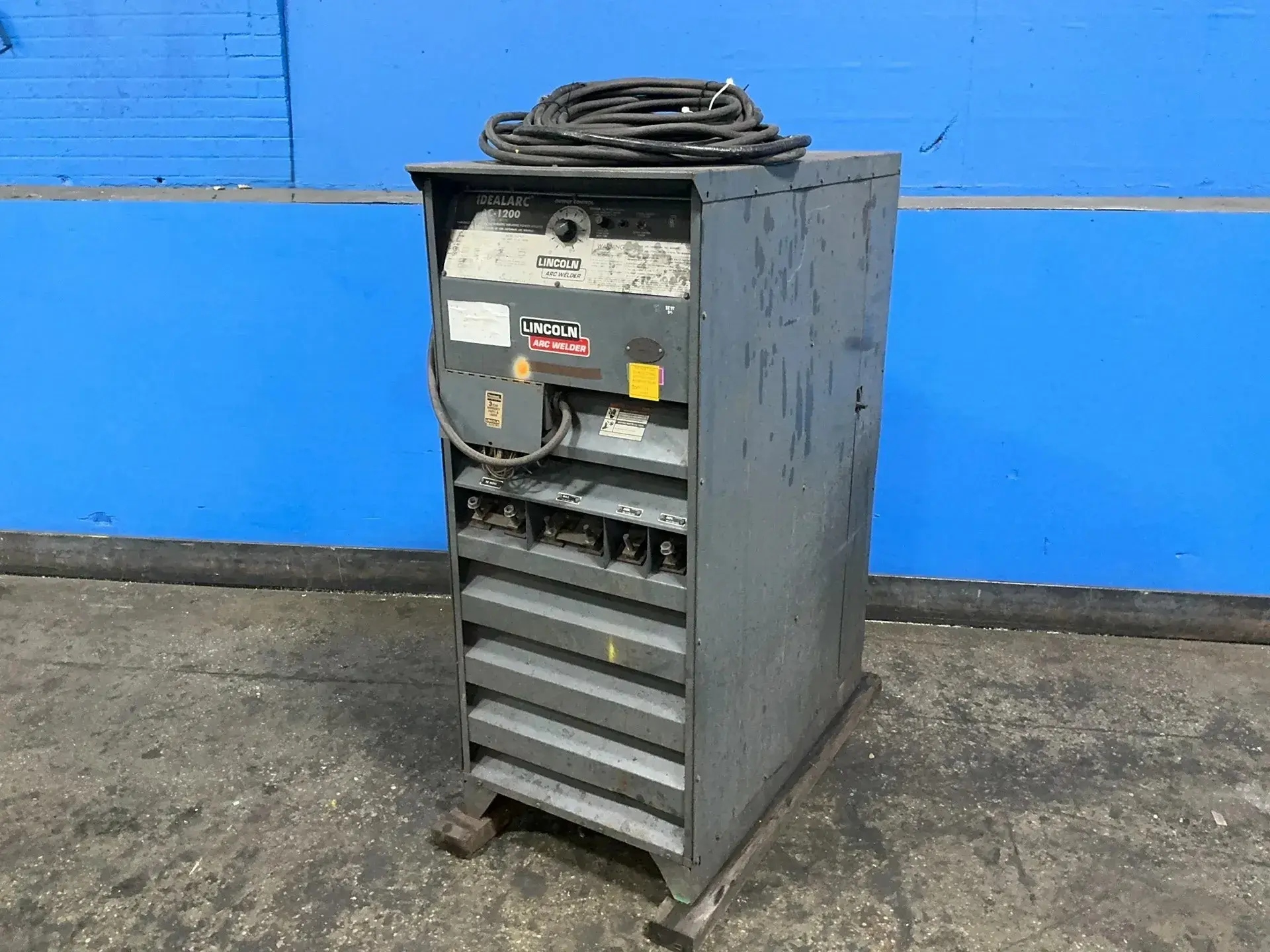 Used LINCOLN ELECTRIC IDEALARC AC1200 Arc Welders Ohio US | HGR 24 #1404331
