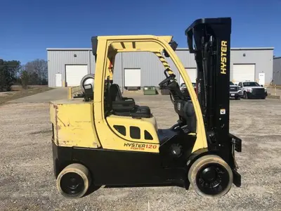 USED 2011 HYSTER S120FT