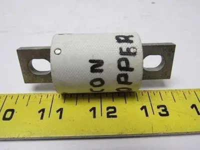 Ferraz Shawmut A30QS125-4 Semiconductor Protection fuse 125A 300V Bolt in Blades