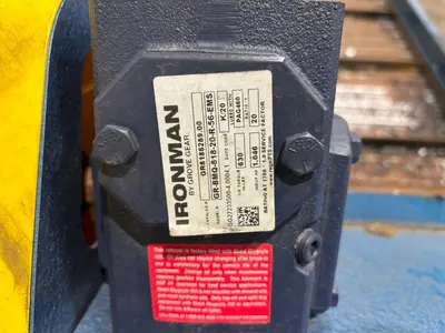 USED STEELTRAK T2-721-18"