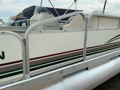Used 2001 BENNINGTON 227 FS Boats (Misc) Michigan US | Miedema Asset Management Group #1321235