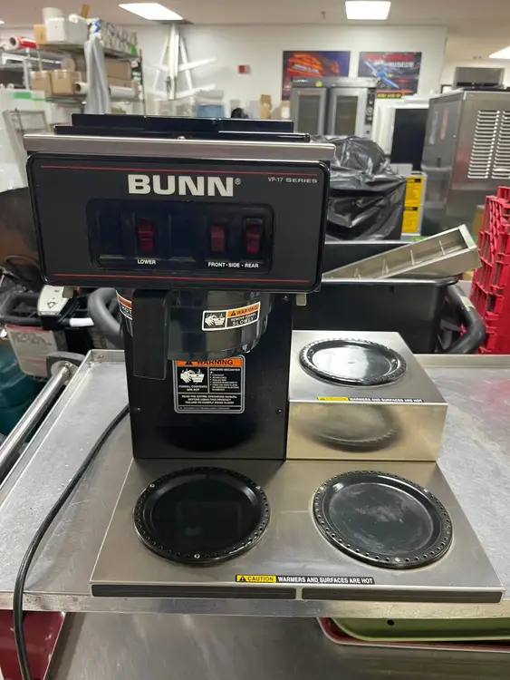 New | in-Stock Bunn Used Bunn 13300.0013 VP17-3 Low Profile Pourover Coffee Brewer Machine with 3 Warmers 120V Coffee Equipment Illinois US | Falcon Restaurant Supply #1375858