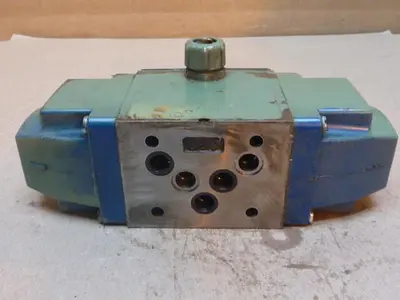 USED VICKERS DG4S-5-6C-W-B-11