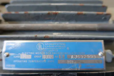 1-1/2 hp, 230/460 volts, 3500 rpm, 143TC Electric Motor