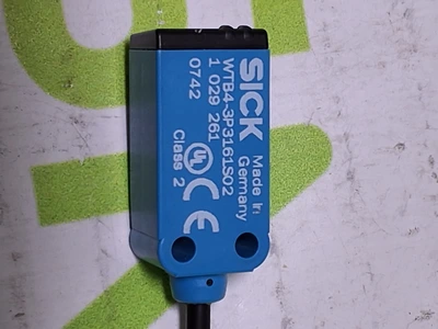 SICK WTB4-3P3161S02 PHOTOELECTRIC PROXIMITY SWITCH SENSOR 10-30 VDC 5-150 MM