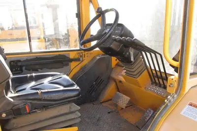 Used 2012 LOAD LIFTER 2416-12D Internal Combustion Forklifts: Pneumatic Tire Manitoba CA | Conquest Truck & Auto Sales #1421379