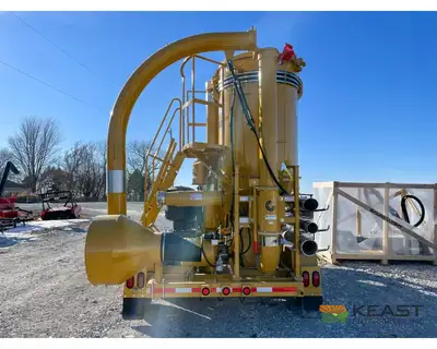 Used CHRISTIANSON _UNKNOWN_ Sweeper/Vacuum Iowa US | Keast Enterprises #1360151