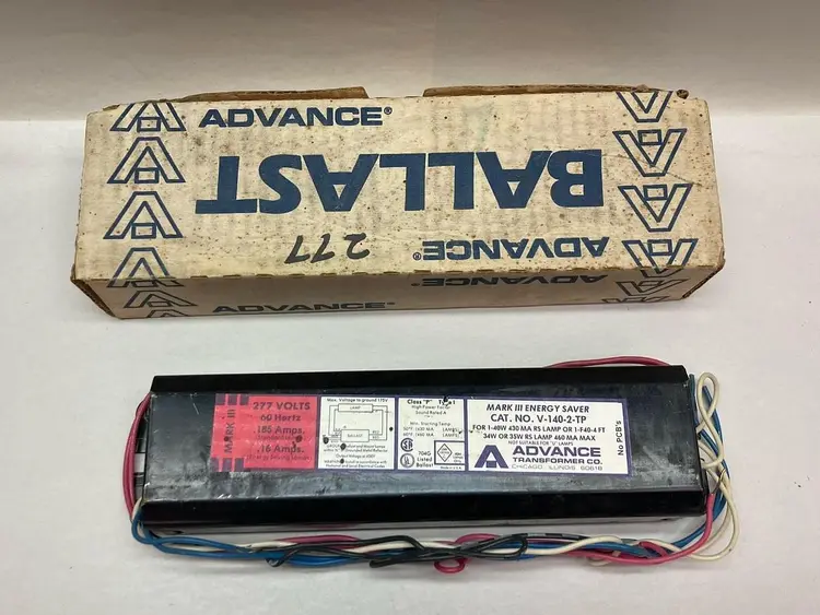 Used ADVANCE R-140-TP Lighting | Surplus Asset Holdings #1227347