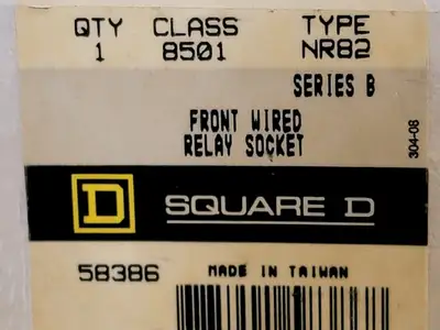 NEW SQUARE D NR82