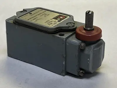 USED CUTLER-HAMMER 10316H197C