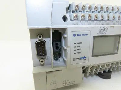Allen Bradley 1766-L32AWA MicroLogix 1400 Controller Module 32 Point Ser B FW 16