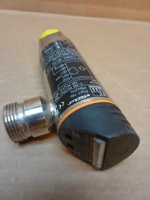 NEW EFECTOR PB4214