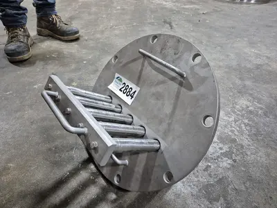 Liquid Magnet Trap
