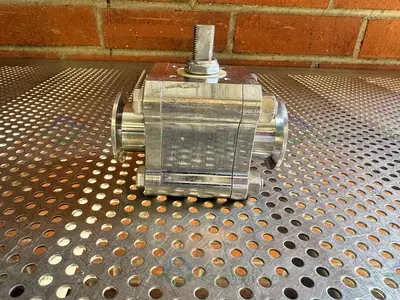 Used A&N CORPORATION STAINLESS STEEL BALL VALVE W/ KF40 VACUUM FITTING Valves/Fittings California US | Equipment Lab #1340313
