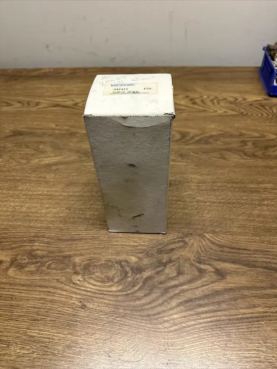 Used VICKERS 941411 Filters | Surplus Asset Holdings #1219313