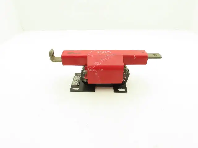 Allen Bradley 872D190G 04 Current Transformer 150-5 Ratio 5 KV 50-60 Hz