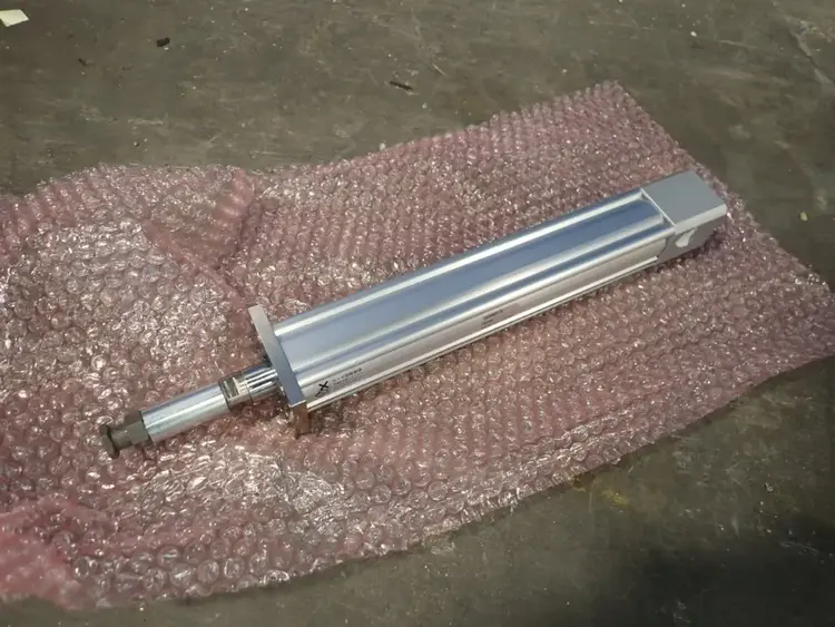 Used SMC LEY25DNZV150 Linear Actuators Ohio US | HGR 24 #737672