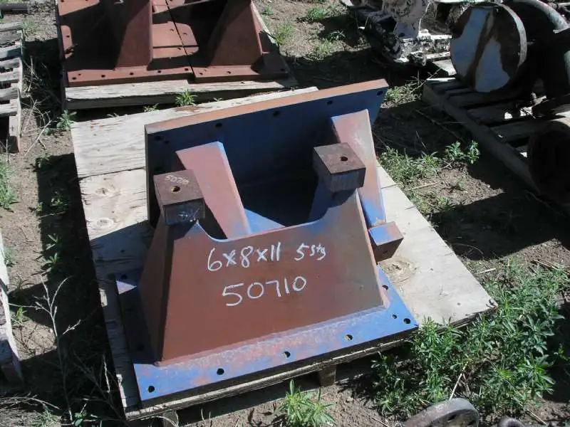 USED PEDESTALS -