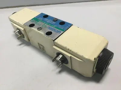 USED VICKERS DG4V-3S-33C-M-U-H5-60