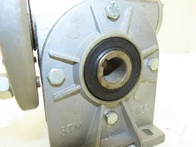 STM RMI 40 S Worm Gearbox 40:1 Reducer 0.29Hp 41rpm IEC63 19mm Hollow Shaft