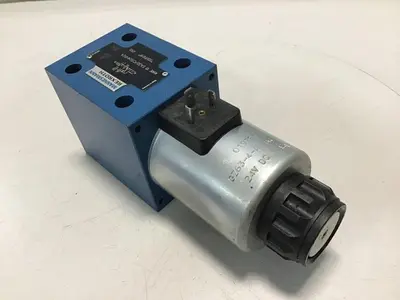 USED REXROTH 4WE10EA32CG24N9Z4
