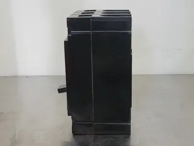 20 Amp, 3 Pole, 240/480 volts Circuit Breaker
