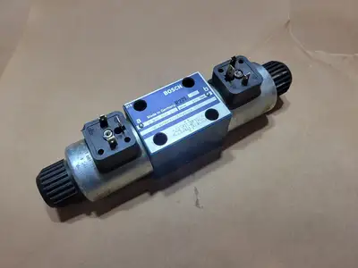 Used BOSCH 0 810 091 212 Parts (Hydraulics and Pneumatics) British Columbia CA | Lenmark #1440822