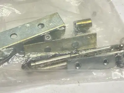 NEW SAGINAW REPLACEMENT HINGE WITH PIN