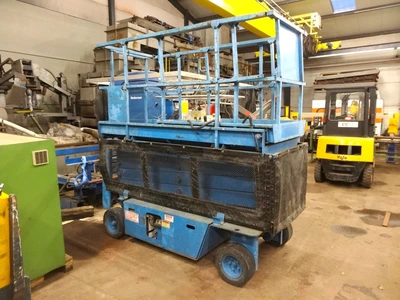 USED GROVE SCISSOR LIFT