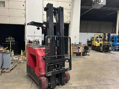 Used 2017 RAYMOND 425C50TT 3-Wheel Stand up Electric Counterbalance Forklifts Illinois US | Somerset Equipment Sales #1546281