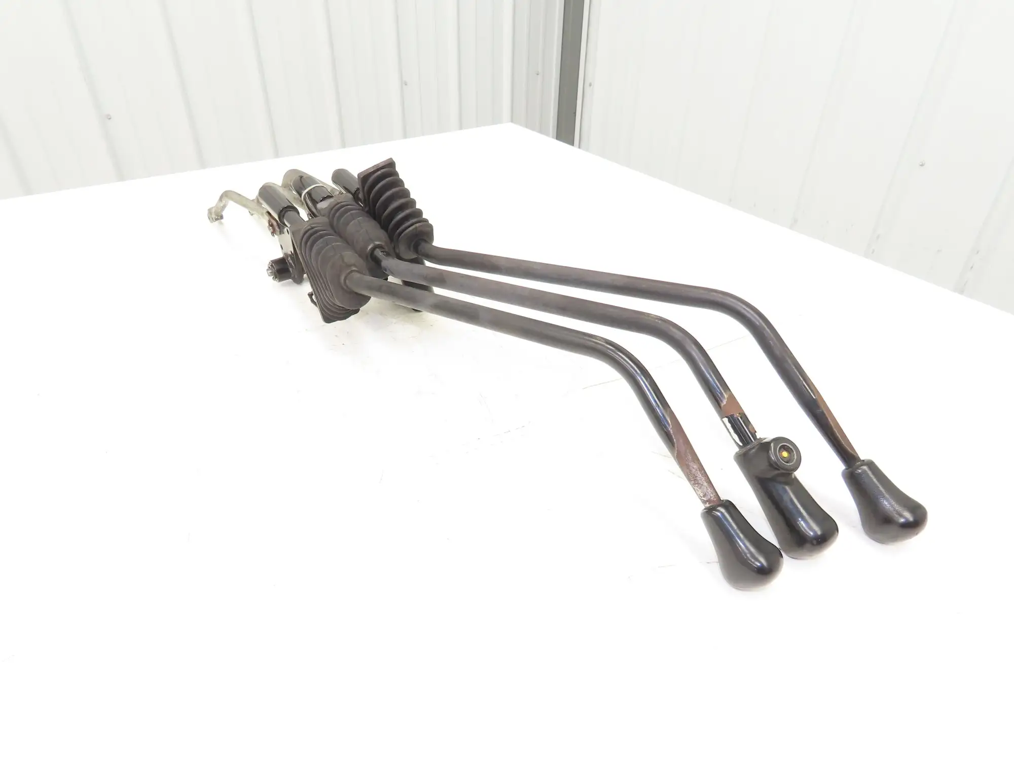 Toyota Electric Forklift Three Lever Control With Lift Tilt Shift From 8FBE15U