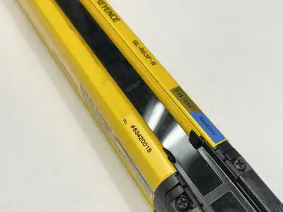 Used KEYENCE Safety Light Curtain Main Unit Finger-Protection Type 63 Axes Light Curtains & Grids Michigan US | Maverick Industrial Sales #1392501
