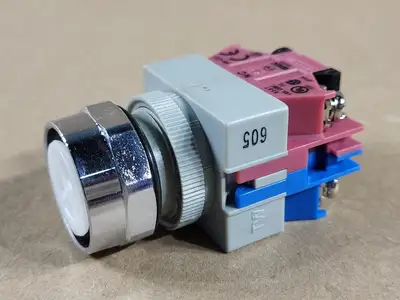NEW IDEC ABW111-B,G,R