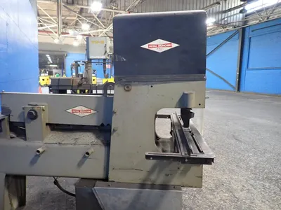 Used CENTER ENGINEERING MM61C Angle Punches Ohio US | HGR 24 #1129950