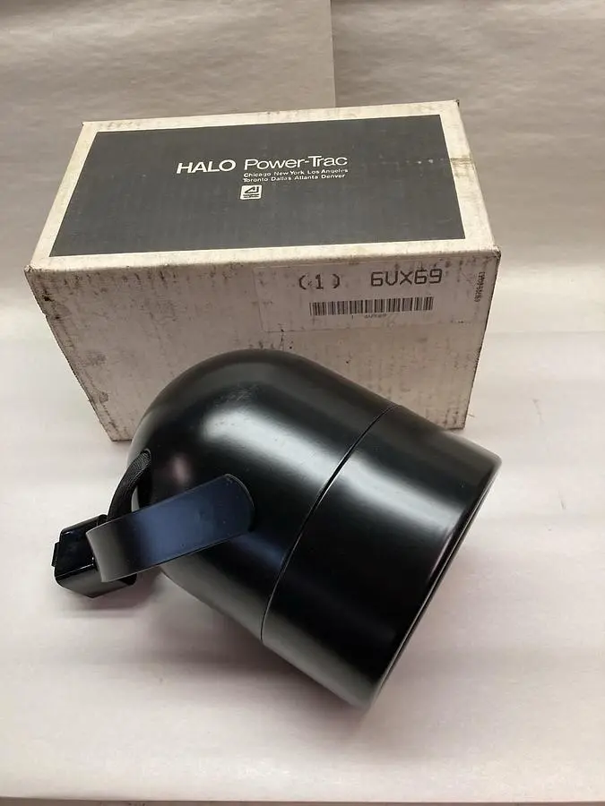 New | in-Stock HALO POWER-TRAC 6VX69 Light Source Equipment Ohio US | Surplus Asset Holdings #1246958
