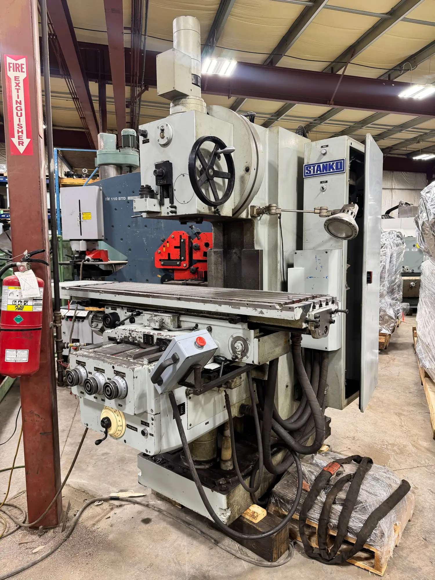STANKO BGV-375 milling machine
