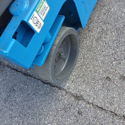 USED 2015 Genie GS-3232