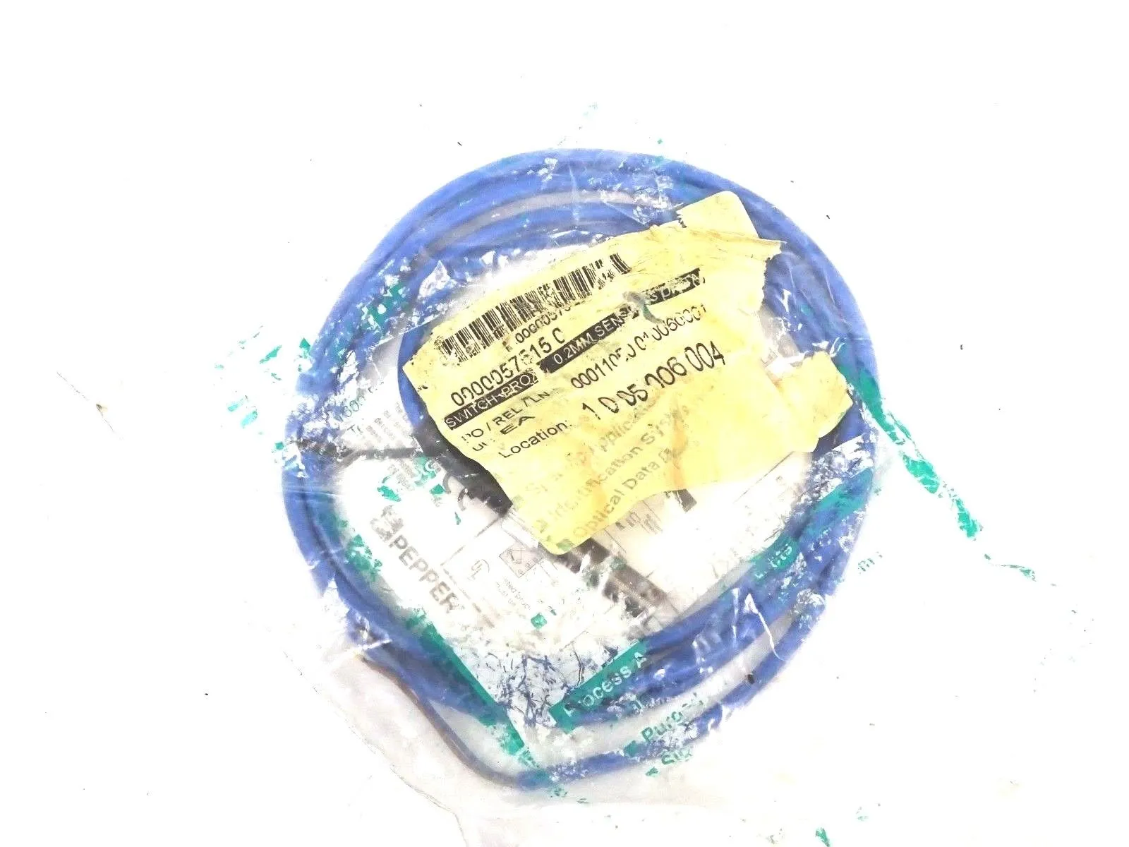 NEW PEPPERL FUCHS 09805 INDUCTIVE SENSOR