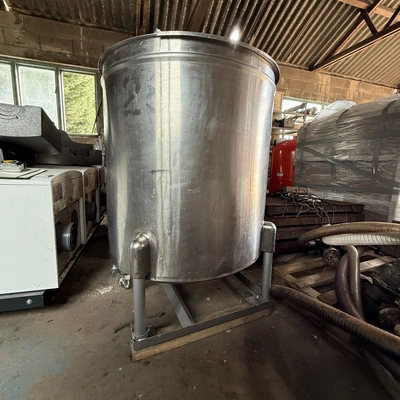 650L S/S Enclosed Mix Tank 0.25 kw