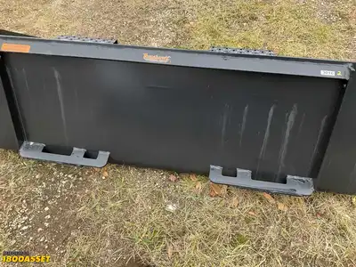 New Tomahawk 60” skid steer bucket, welded on high carbon cutting edge, skid steer quick attach