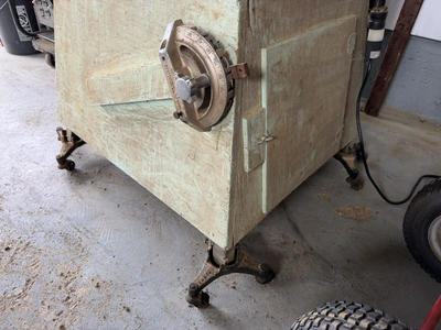 (1) Craftsman 10" table saw with stand, includes extra blades.