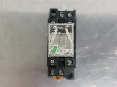 USED OMRON IEC225