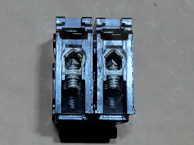 USED EATON BR260