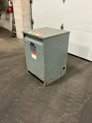 Square D _UNKNOWN_ Power Transformers | Equipment Recovery Corp. (4)