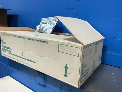 USED MOLDEX 8502 MEDIUM