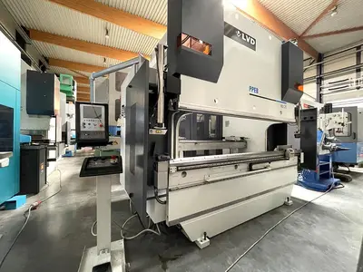 USED LVD PPEB TURBO 80 TON X 2500 MM CNC
