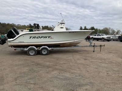 USED 2008 TROPHY PRO
