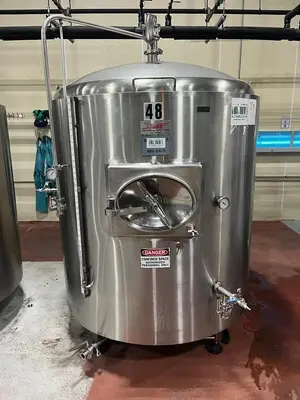 Used DME BREWING SERVICES 20 BBT Stainless Steel Tanks Oregon US | Ager Tank & Equipment Co. #1262078