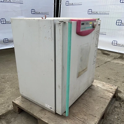 100 L Incucell Incubator